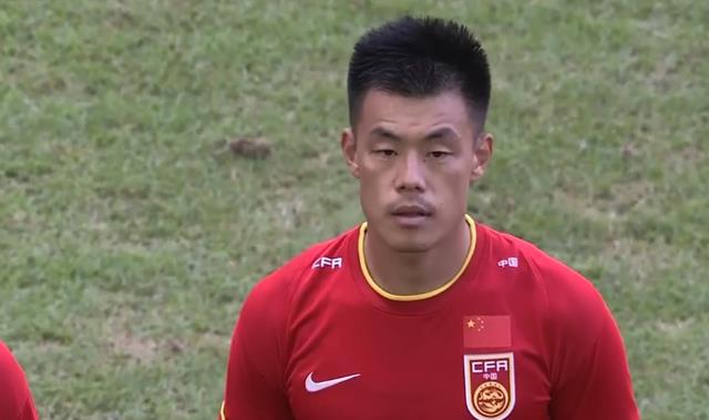 积分榜：中国男足艰难1-0，获第3！香港队遗憾，日本夺冠难度不小(2)