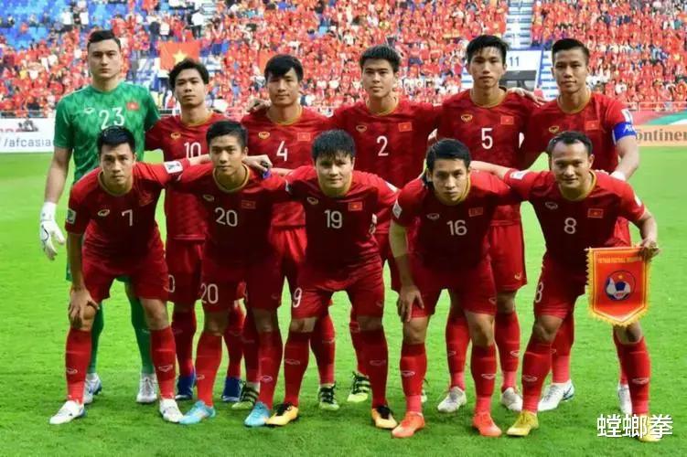 中国男足现阶段最强11人，除了踢日韩伊困难，其他球队都有一战之力(2)
