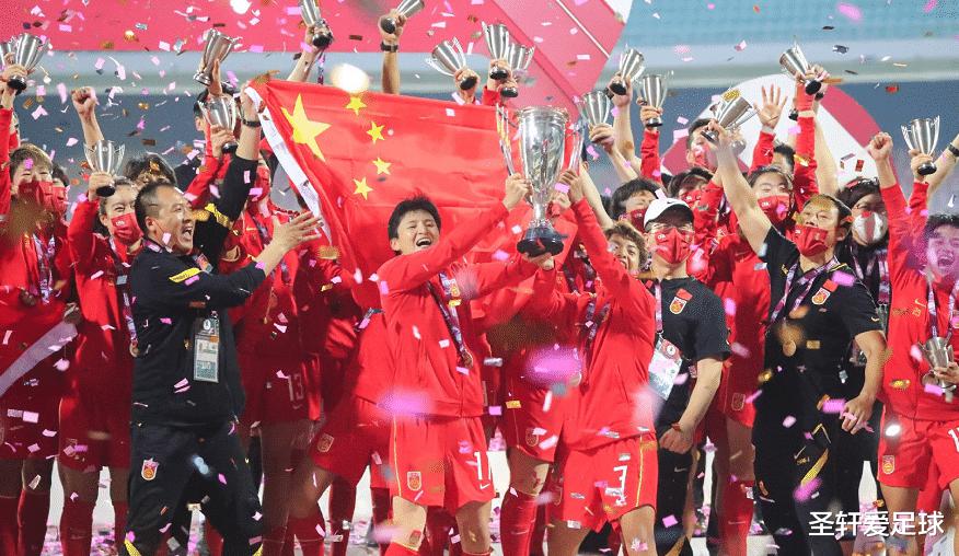 2-1！加时绝杀！东道主历史首次问鼎欧洲杯，值得中国女足去学习(3)