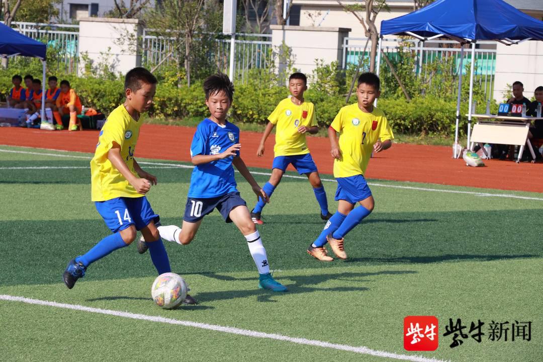 “省长杯”卡尔美江苏省青少年校园足球联赛在溧阳开赛