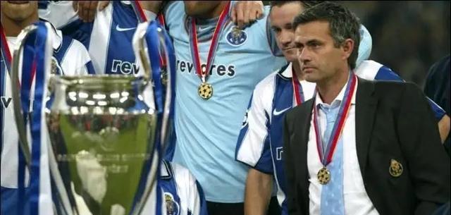 20年来唯一的非五大联赛欧冠冠军，2004年的波尔图为何能一黑到底(5)