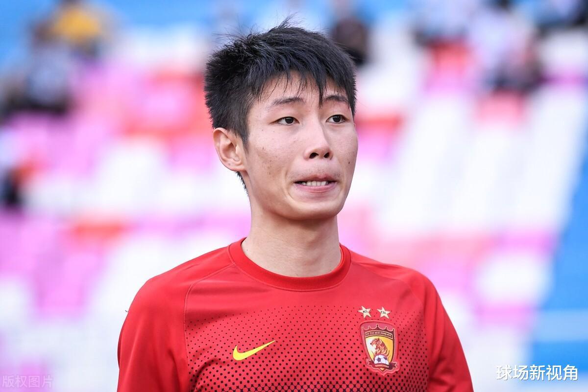 下午13点！中国足球遭打击，广州队谭凯元很尴尬，球迷吐槽声一片(5)