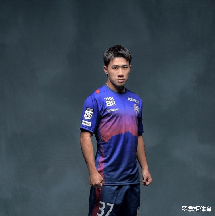 中国男足球员留洋日本J3，如今却销声匿迹，首秀竟是上街发传单！