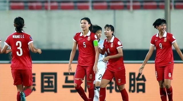 1-1！中国女足23岁神锋16球登顶！爆冷1分+5轮不胜，联赛第4绝平(1)