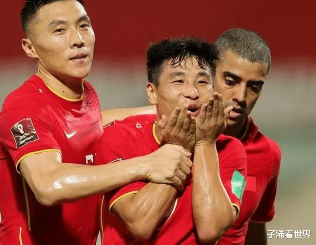 下午17点! 北京媒体曝出争议猛料: 中国足球遭打击，球迷吐槽声一片(1)