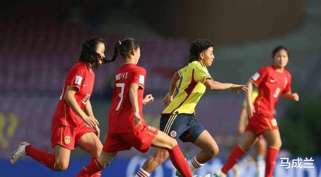 中国女足0-2输哥伦比亚，出线遇困难，球迷呼喊陈婉婷(7)