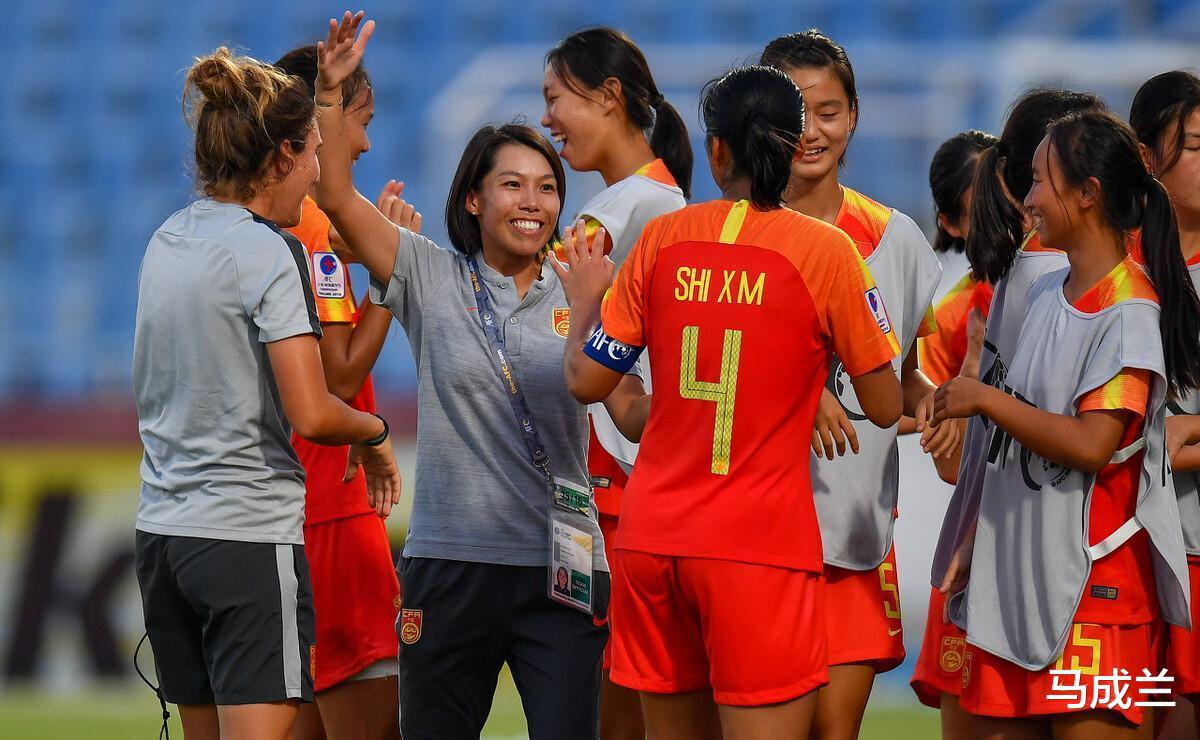 中国女足0-2输哥伦比亚，出线遇困难，球迷呼喊陈婉婷(8)