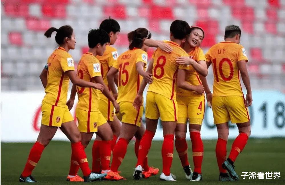 下午14点！上海媒体点评中国女足引爆争议，球迷吐槽：越来越难了(3)