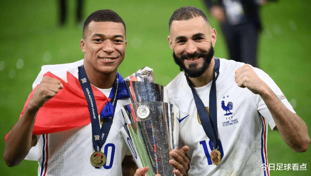 冠军名帅下课！法国世界杯卫冕前景渺茫，两大巨星遭当头棒喝(3)