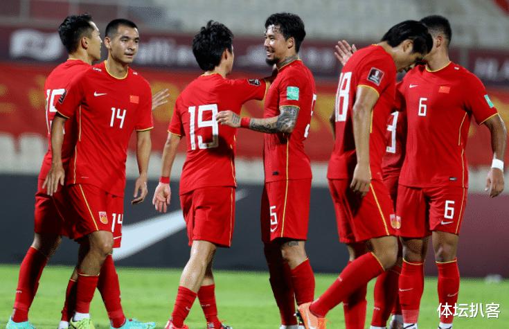 0-2！2-6！日媒拿亚洲惨案嘲讽国足，若踢英格兰，会输几个球？(4)