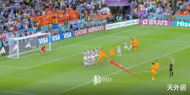 史诗！荷兰复制对手经典进球破阿根廷，用足球回应挑衅+裁判偏哨(4)