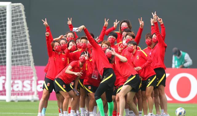 展望女足世界杯，王霜或成为中国女足的定时炸弹！(1)