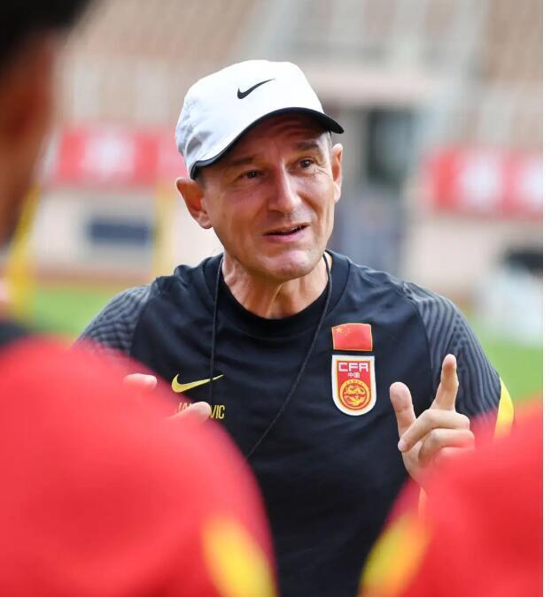 中国男足主教练人选范围已经确定，你们支持土帅还是洋帅？(5)