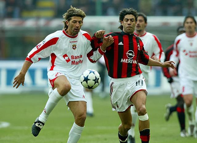 AC米兰队史今天：2004年5-0安科纳，鲁伊打入米兰生涯意甲首球(1)