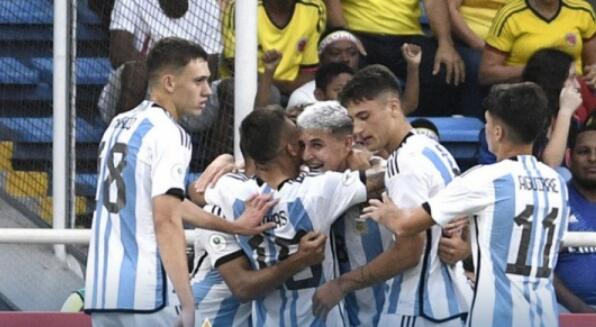 首支穿三星球衣的阿根廷队被淘汰了！4战3负，门将遭遇黄油手(1)