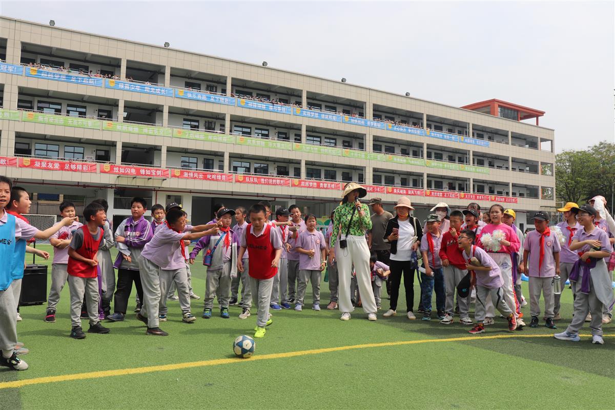不止是“校超”更是文化节！武汉一小学的足球节持续一整月(6)