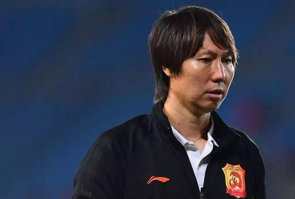 中国足球有名人堂 李铁必入选 因为他是改变中国足球环境吹哨人(2)
