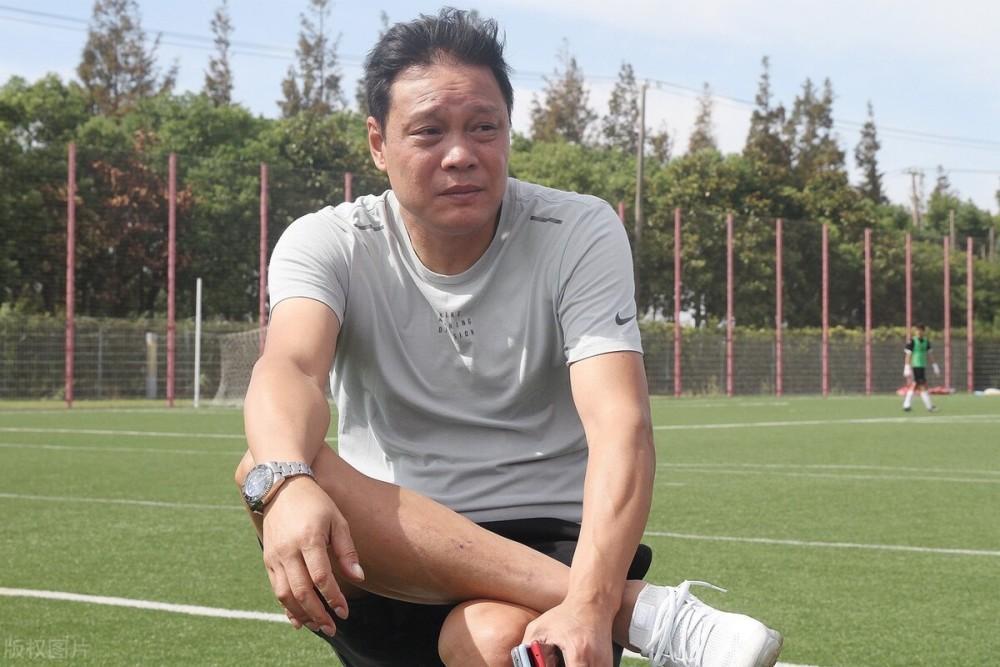 中国足球有名人堂 李铁必入选 因为他是改变中国足球环境吹哨人(4)