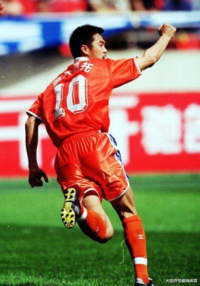 史诗级三中锋：盘点上海足球历史最佳11人(34)