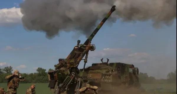 不管是巴黎还是哥本哈根，反正基辅的海外赞助者联盟已经向基辅赞助了48门凯撒榴弹炮(4)