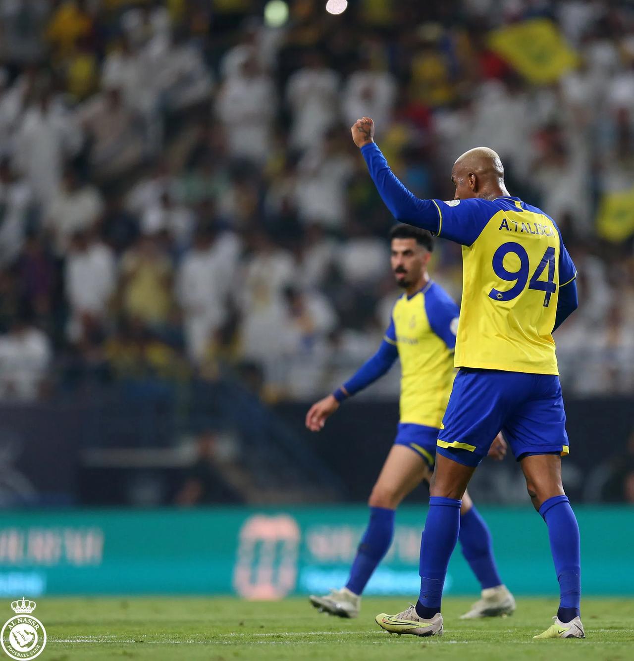 沙特联赛第28轮，利雅得纳斯尔主场3-2逆转战胜利雅得沙巴布，塔利斯卡打进一球，(2)