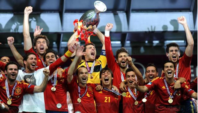 搞笑！欧洲杯近5届冠军被“金猪四国”包揽！足球拯救国家赤字(8)