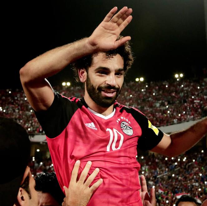 埃及球星萨拉赫展现出了出色的表现，利物浦战胜莱斯特城队(2)