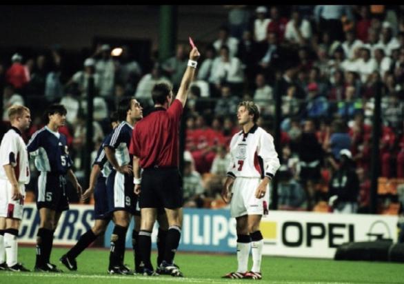 法国世界杯叛徒贝克汉姆当我在红绿灯处被发现时，人们向我吐口水(1)