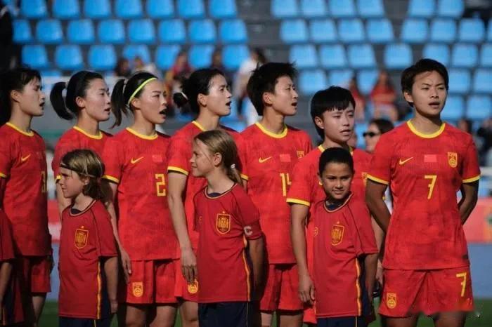 居然有人预测中国女足无法小组出线，这是在开国际玩笑，抛开别的不谈，光看CCTV5