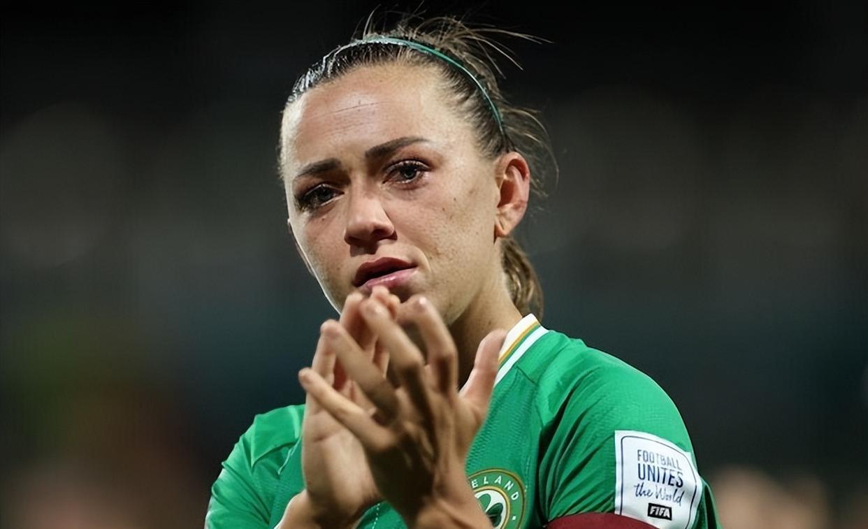 1-2！角球直接破门！爱尔兰女足取得世界杯史上第一球仍遗憾出局(4)