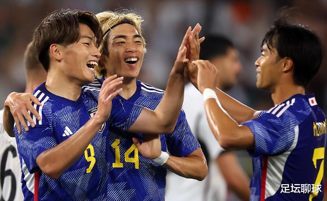 补时2分钟2球，4-1大胜！日本打疯了，4人同时建功，290天2次掀翻德国(1)