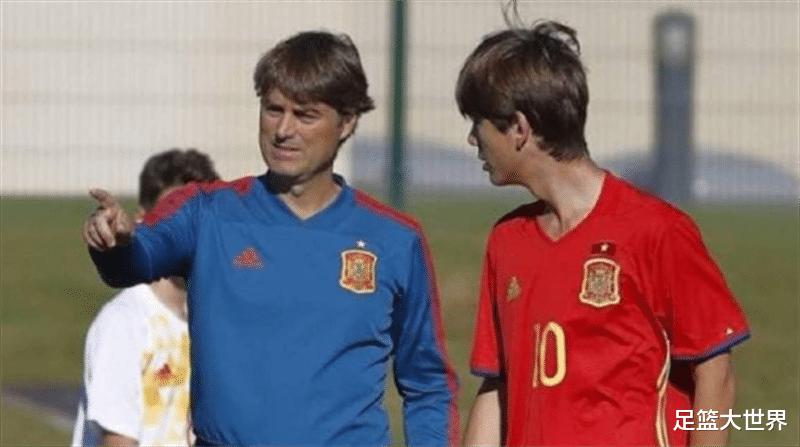 拒绝皇马巴萨的金童，20岁就成为西班牙足球先生，却被忠诚耽误了(9)