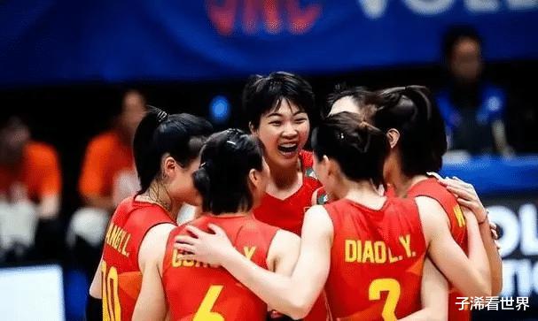 凌晨0点! 上海媒体点评中国女排引爆争议，球迷狠批：别为教练开脱(4)
