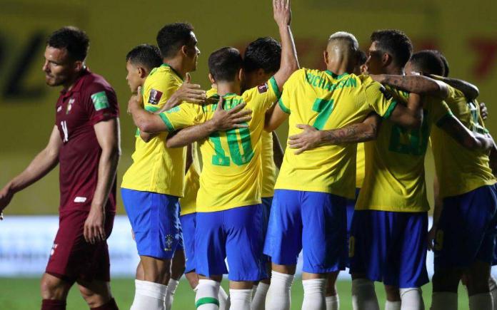 巴西1-1战平，这样如何夺冠，安切洛蒂或能救桑巴军团？(2)