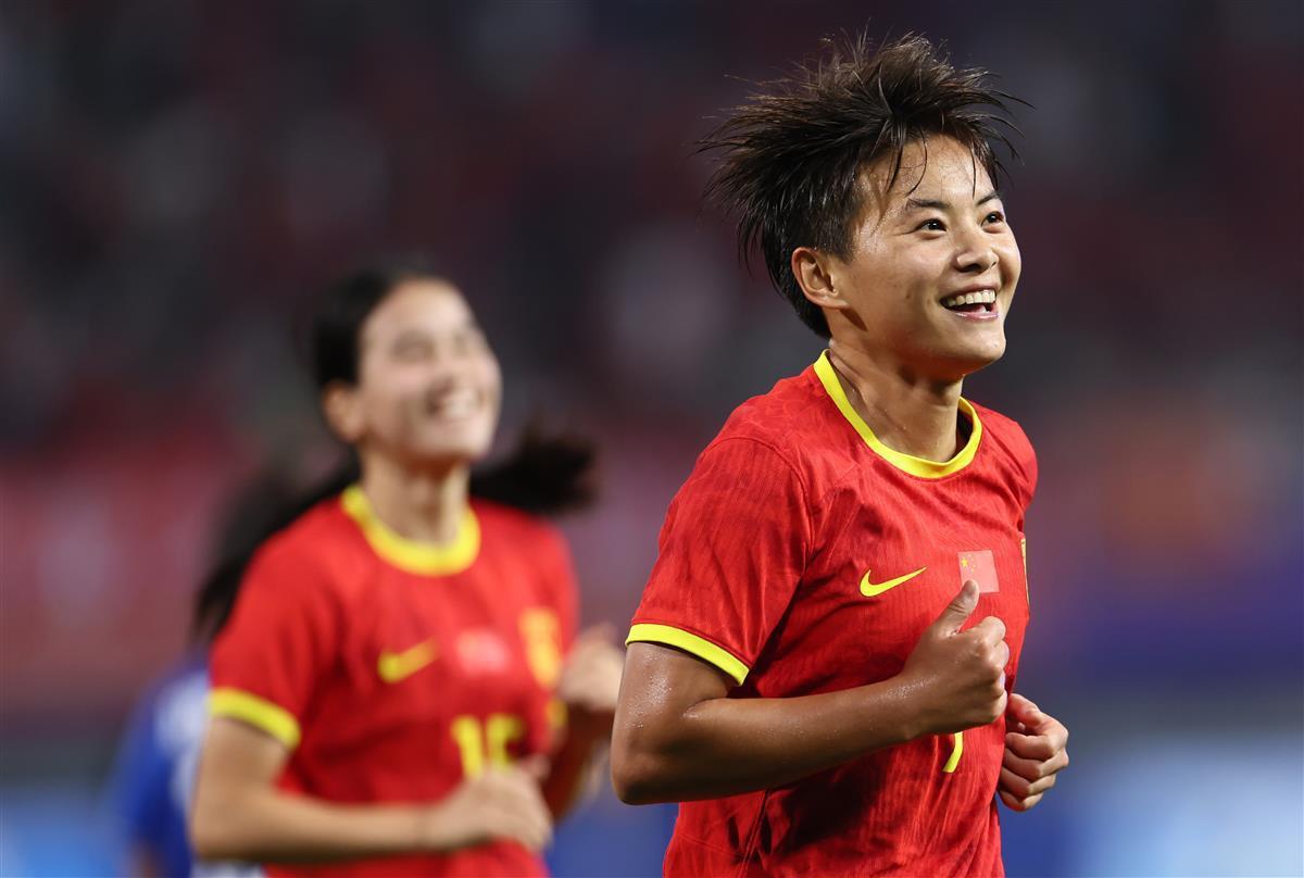王霜当选新一届中国足协执委，她是唯一的现役运动员(1)