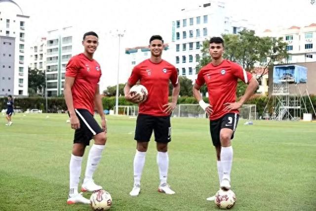 新加坡进入国足同组，需重点关注归化球员(2)