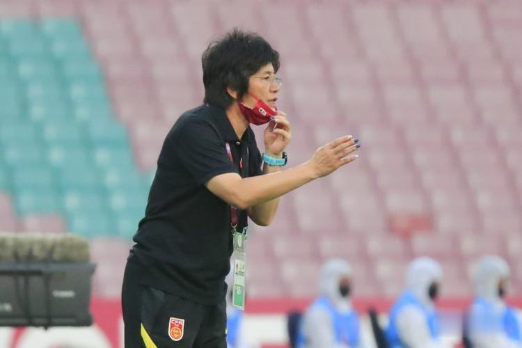 北青报：中国女足能上场的都上了，但还是技不如人(1)