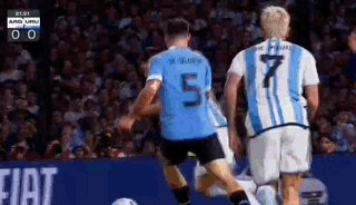 【世预赛】阿根廷大战乌拉圭，梅西首发苏亚雷斯替补(4)