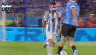 【世预赛】阿根廷大战乌拉圭，梅西首发苏亚雷斯替补(7)