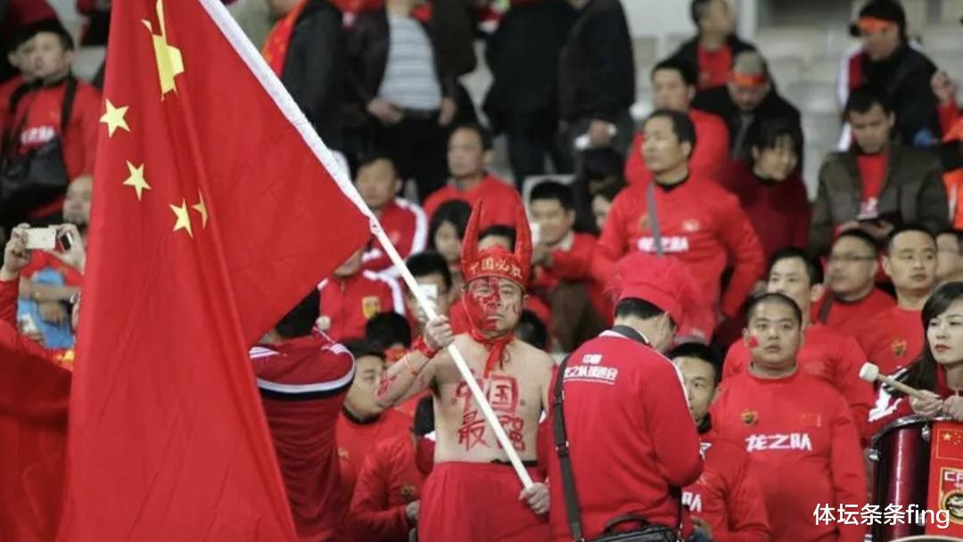 怂到骨子里！中国国足球员，未战韩国队就已先胆怯！