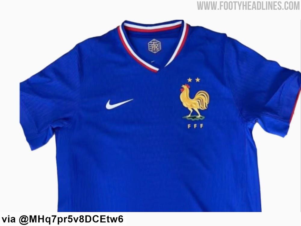 法国队欧洲杯球衣谍照：主蓝客白，高卢雄鸡队徽采用金色设计(2)