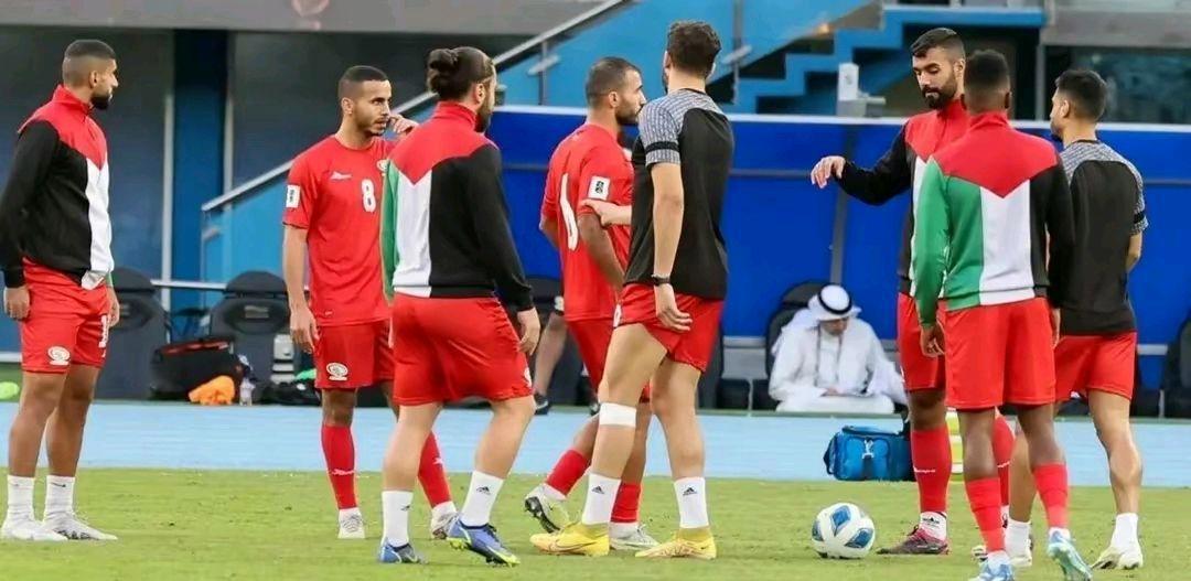 伊朗4-1击败巴勒斯坦 阿兹蒙进球 伊朗男足阵容强大剑指冠军(2)