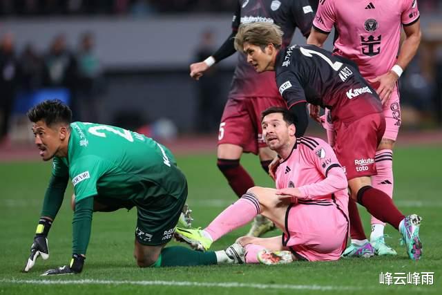 神户门将称，阻止梅西进球是其本职工作，“能自豪一辈子了”(2)