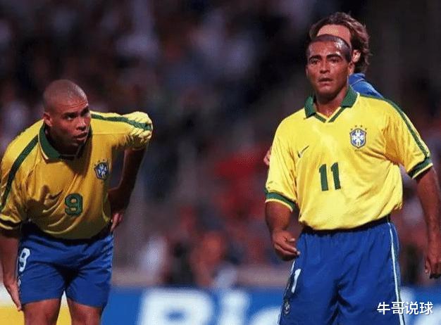 卡福：近30年的巴西足坛，能让我折服的只有2人，小罗不在列(4)