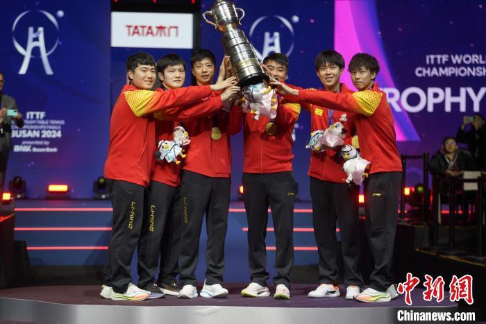 （两会速递）王励勤：中国乒乓球队积极备战巴黎奥运会