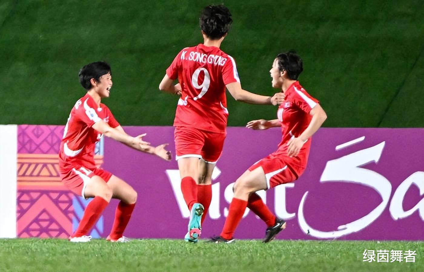 2-1！亚洲杯冠军诞生，黑马掀翻亚洲第一捧杯，中国女足获安慰！(4)