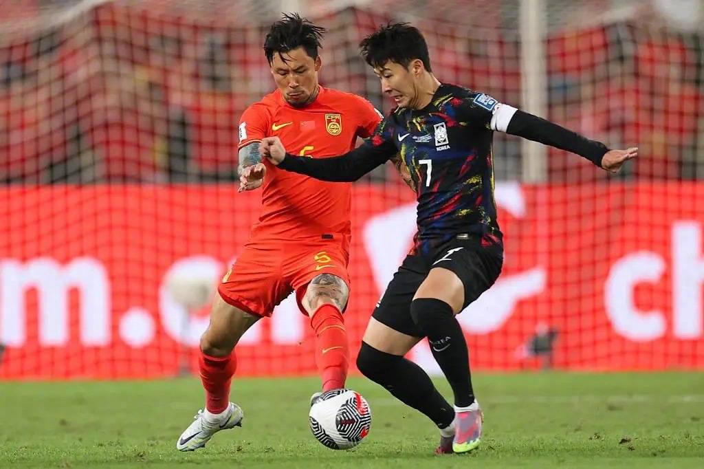 客场踢平新加坡，国足出线只能看韩国脸色，下一场将决定最终命运(8)