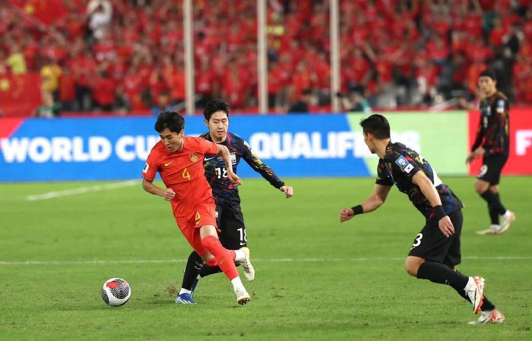 客场踢平新加坡，国足出线只能看韩国脸色，下一场将决定最终命运(10)